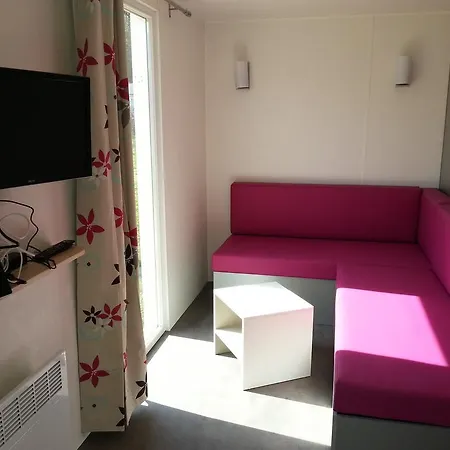 キャンプ場 Camping Rocher De La Vierge *